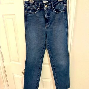 Good American Size 10/30 straight leg jeans